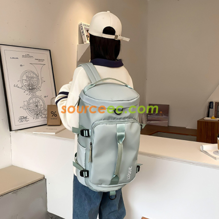 礼品订购多功能旅行袋广告