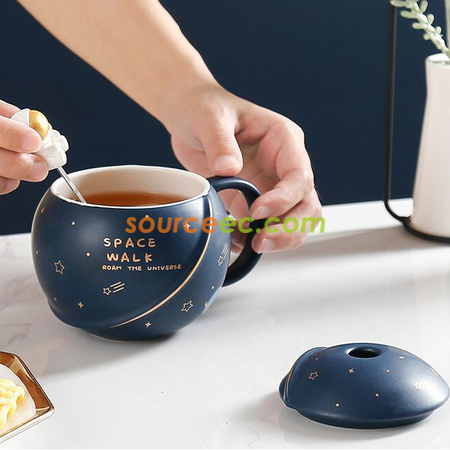 礼品订购太空人星球马克杯广告