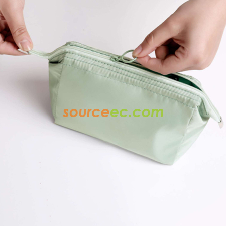 礼品订购化妆收纳袋广告