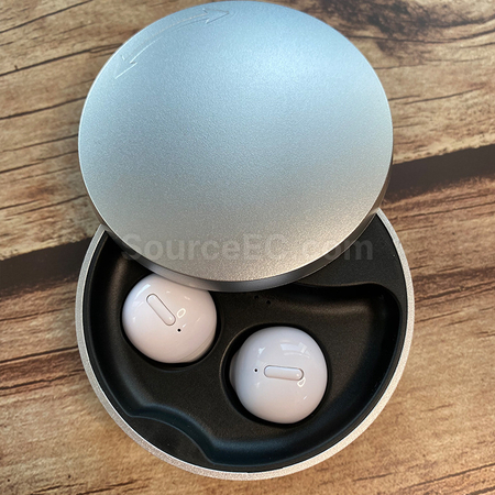 礼品订购蓝牙耳机广告