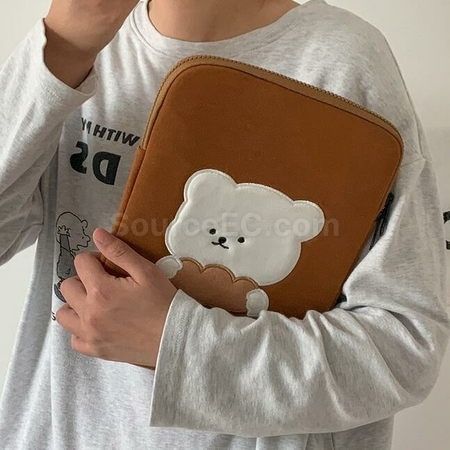 礼品订购刺绣小熊平板电脑包广告