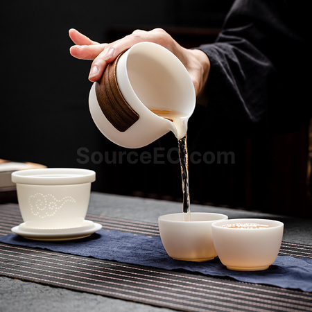 礼品订购便携旅行茶具套装广告