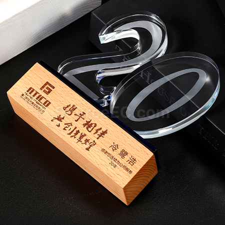 礼品订购周年水晶奖座广告