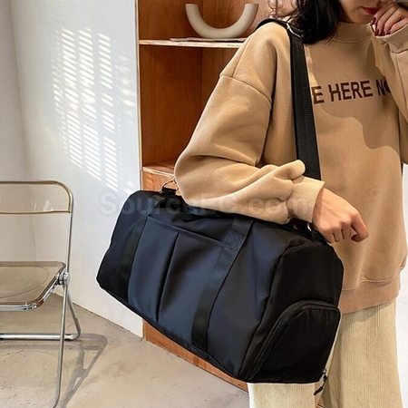 礼品订购干湿分离单肩斜跨旅行包广告