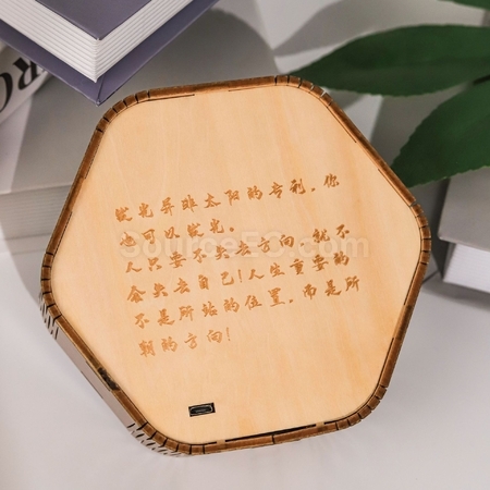 礼品订购木质雕刻灯广告