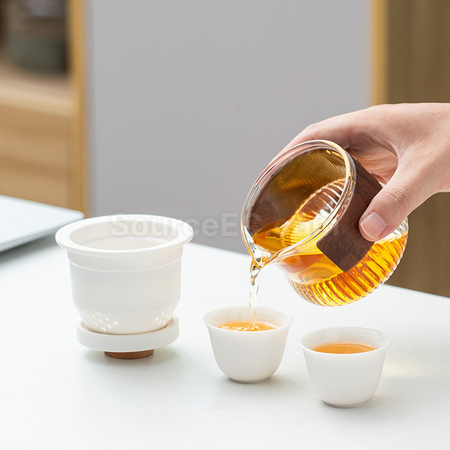 礼品订购旅行泡茶杯广告