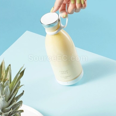礼品订购迷你便携搅拌机广告