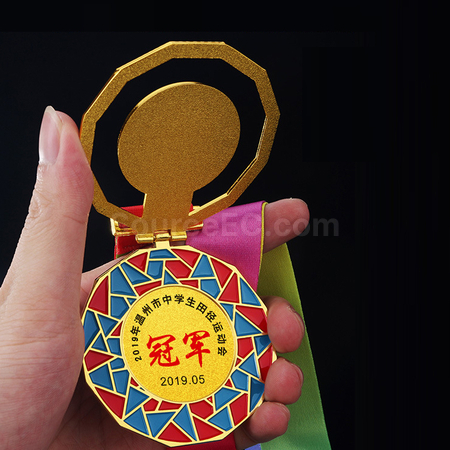 礼品订购翻盖奖牌广告