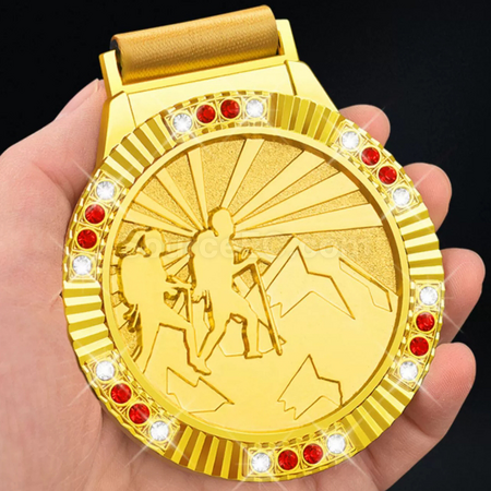 礼品订购登山金属奖牌广告