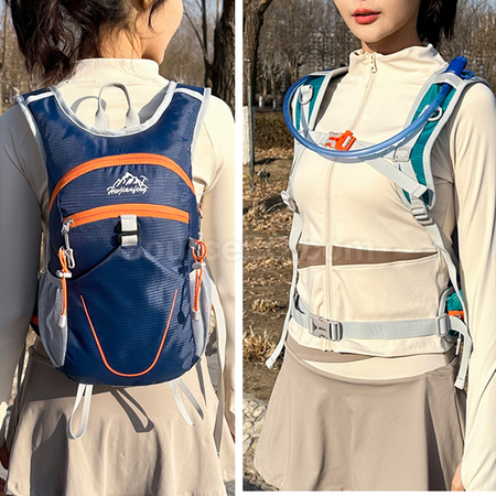 礼品订购超轻防水户外登山包广告