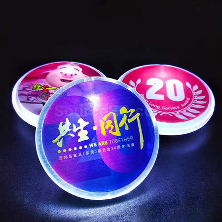 礼品订购发光徽章广告