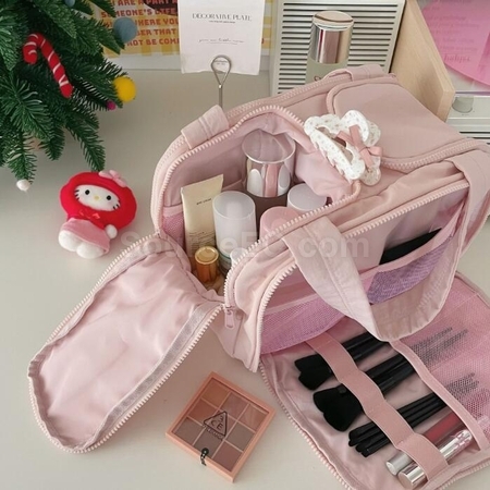 礼品订购大容量化妆洗漱包广告
