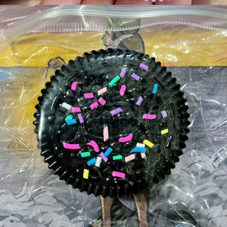 礼品订购饼干减压捏捏乐广告