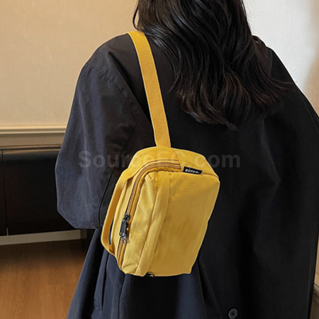礼品订购单肩包斜挎包广告