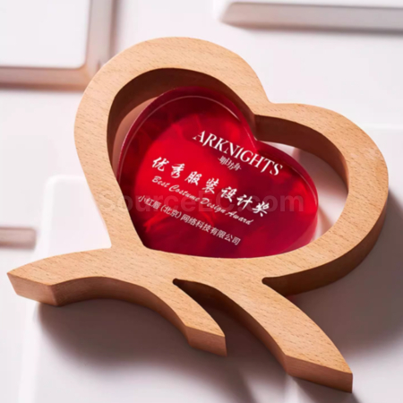 礼品订购实木爱心水晶奖座广告