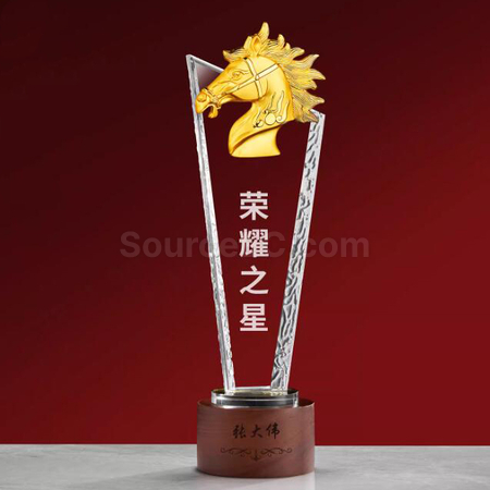 礼品订购马年水晶奖座广告