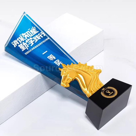 礼品订购马年水晶奖座广告