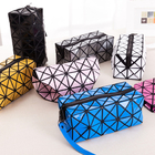 菱格化妆包手提包